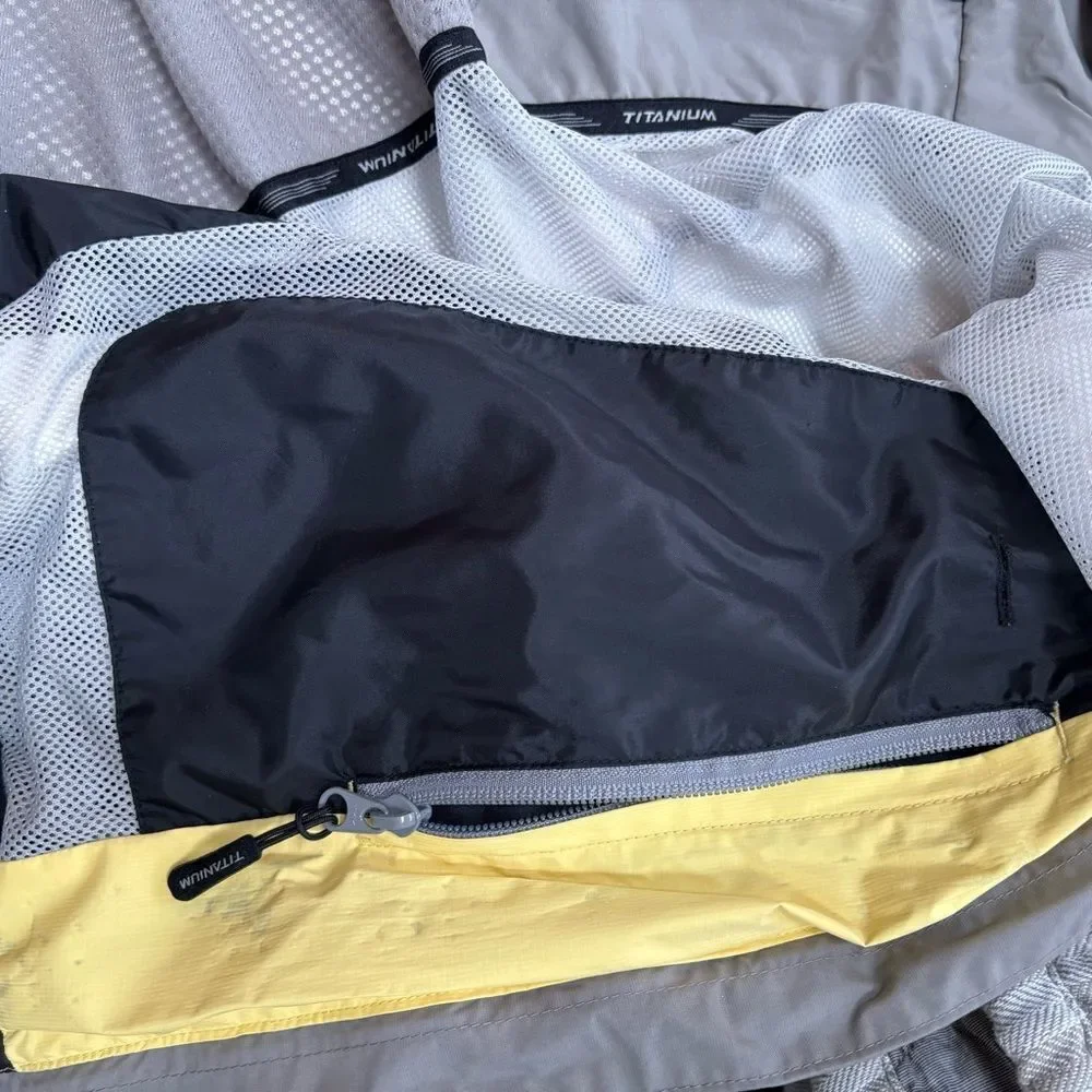 Columbia Titanium yellow waterproof ski coat w removable puffer jacket size M